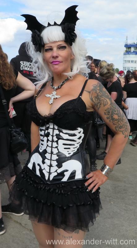 194-20160814-1610=8974