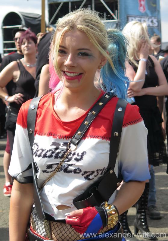 084-20180811-150742=3571