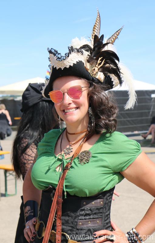 233-20180812-132410=9440