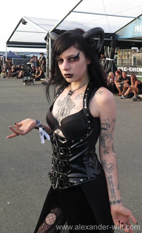 345-20180812-192448=4827