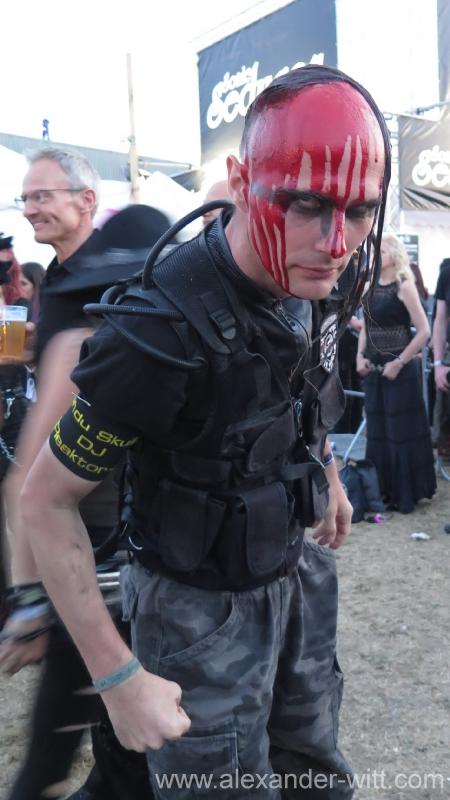 365-20180812-210438=4979