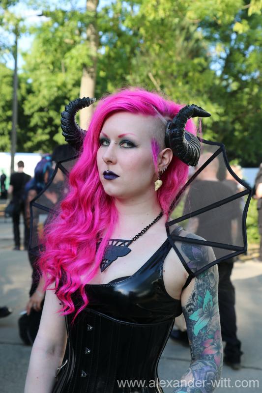 20150524-182710=6964