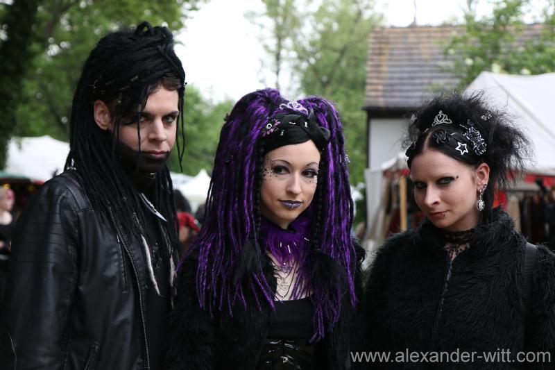 20150525-190936=7716